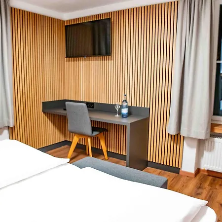 Hotel Rad-2