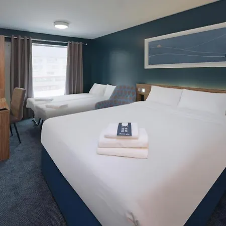 Travelodge Eastleigh Central-2