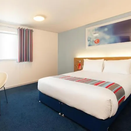 Travelodge Sunbury M3-2