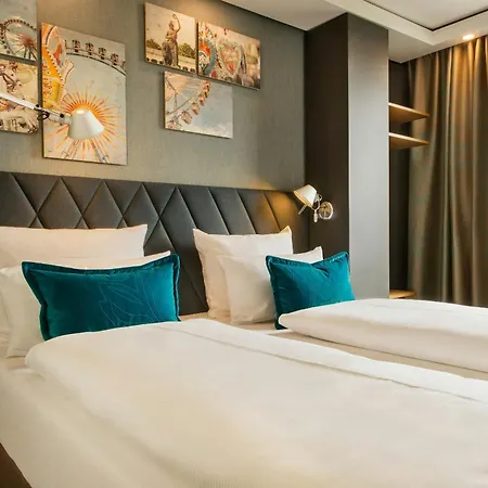 Motel One München-Westend-2