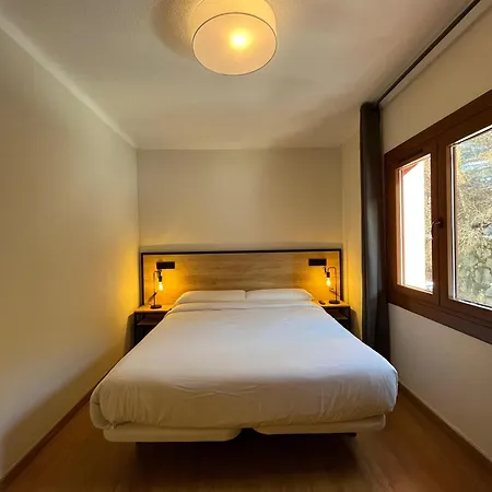 Hotel Niu A 50 M Del Funicamp-2