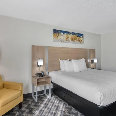 Best Western Greensboro Coliseum Inn-3
