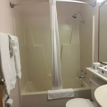 Super 8 By Wyndham Las Vegas-3