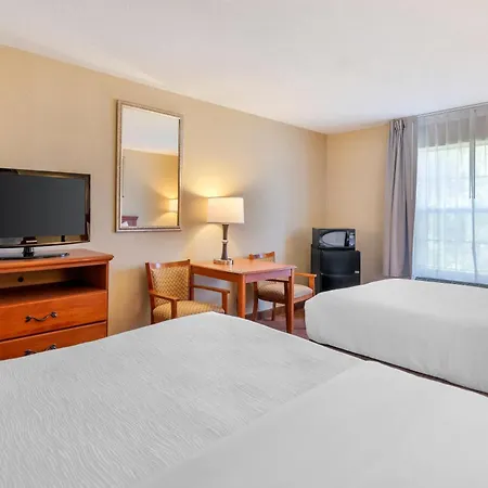 Quality Inn At Bangor Mall-3