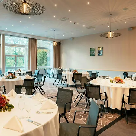 Leonardo Royal Hotel Köln - Am Stadtwald-3