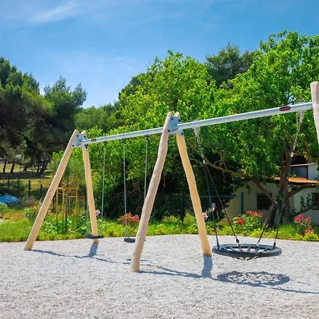 Arena Stupice Camping Homes-3