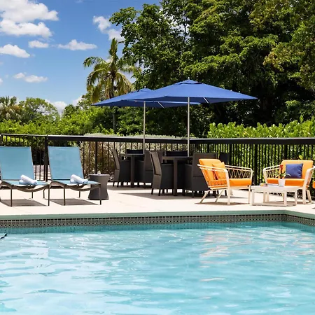 Hampton Inn Naples-Central-2