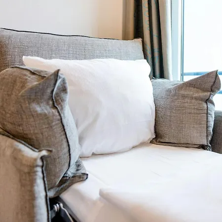Motel One Dresden - Palaisplatz-3
