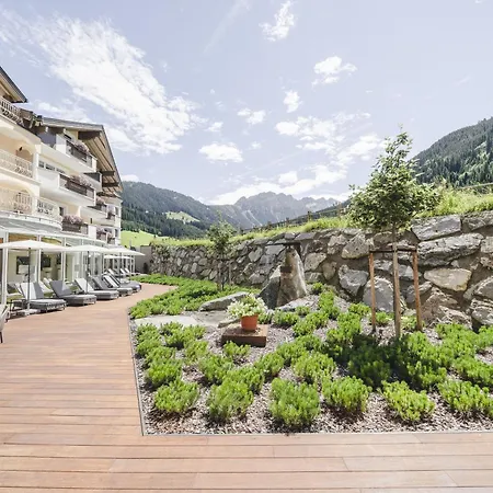 Traumhotel Alpina (Adults Only)-3