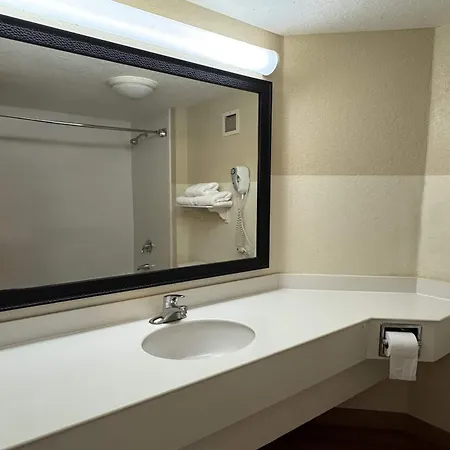 La Quinta By Wyndham Haywood Mall-Near Greenville Downtown-2