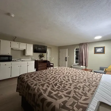 Americana Inn-2