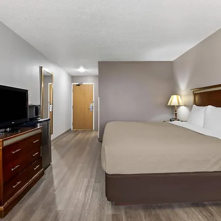 Quality Inn Near Monument Health Rapid City Hospital-3