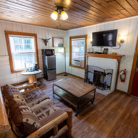 Shaver Lake Village Hotel-3