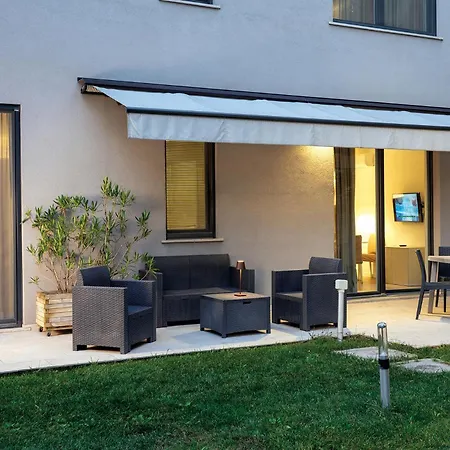 Residence La Torre con private park-2