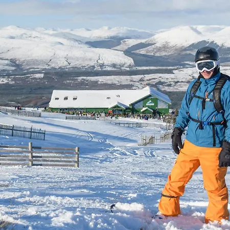 The Base Camp Hotel, Nevis Range-2