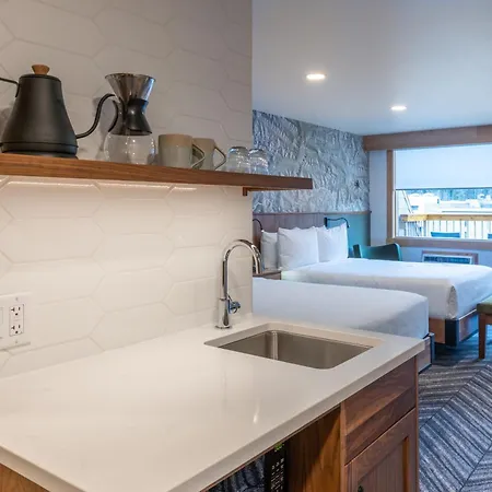 Hotel Canoe And Suites-2