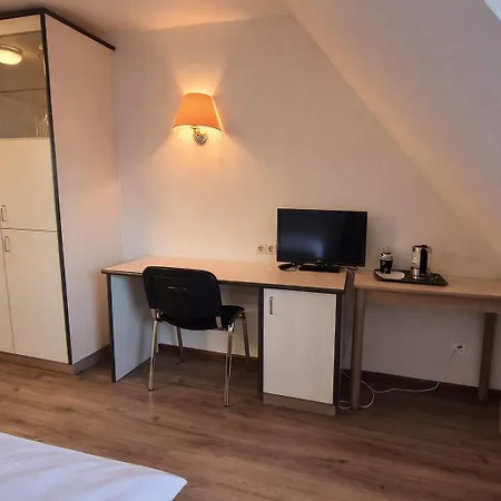 Sportpark Hotel Isernhagen-2