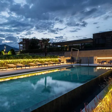 Alter Hotel-2