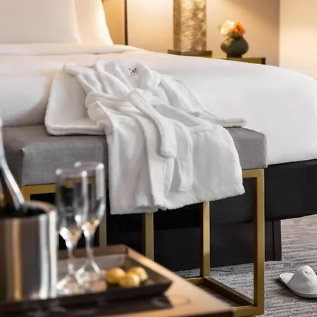 Martinique New York On Broadway, Curio Collection By Hilton-2