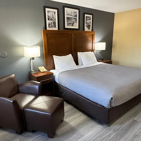 Quality Inn Kenly I-95-2