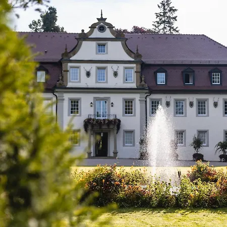 Wald & Schlosshotel Friedrichsruhe-3
