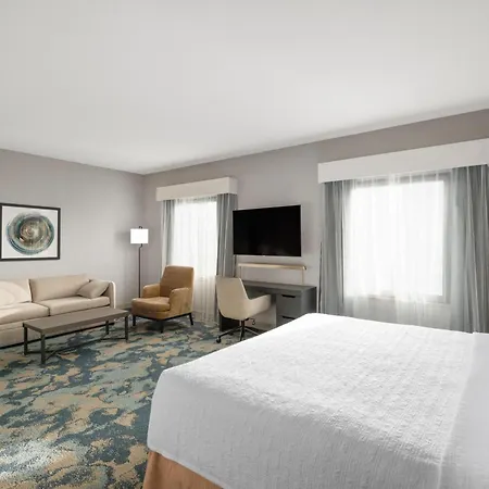 Hampton Inn & Suites Oakland Airport-Alameda-2
