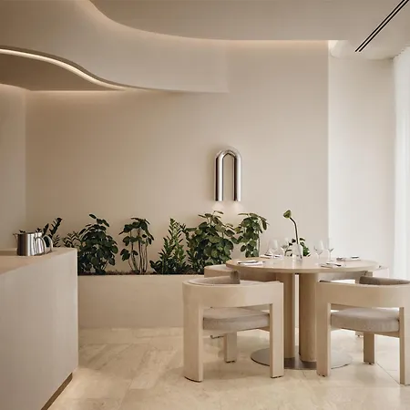 Vogue Hotel Montreal Downtown, Curio Collection By Hilton-2