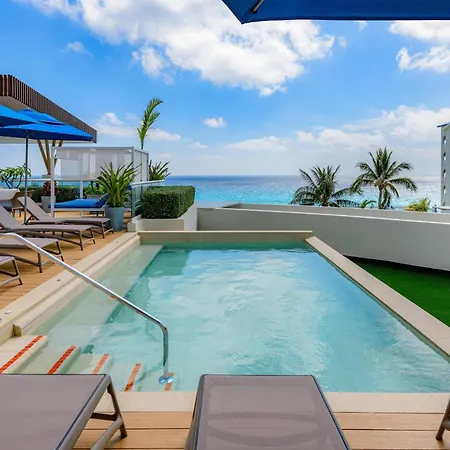 Hilton Cancun Mar Caribe All-Inclusive Resort-2