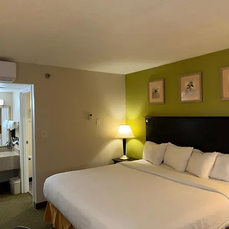 Quality Inn & Suites Moline Airport-2