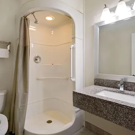 Super 8 By Wyndham Florence-3