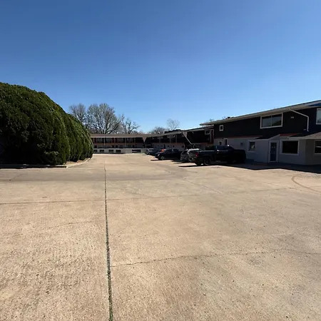 Americas Best Value Inn Ponca City-2
