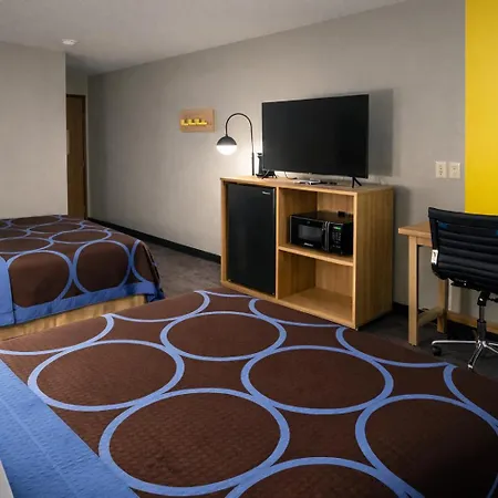 Super 8 By Wyndham Lewiston-3