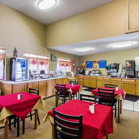 Quality Inn Scottsbluff-2