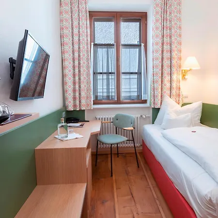 Hotel Wolf-2