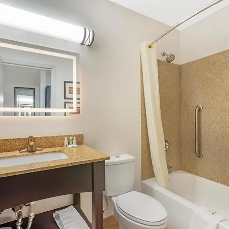 Quality Inn & Suites Chattanooga-East Ridge-3