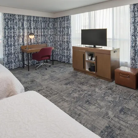 Hampton Inn And Suites By Hilton Portland-Pearl District-2