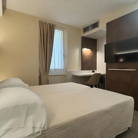 Hotel Roma-3