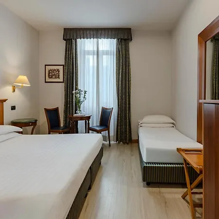 Hotel Diplomatic-3