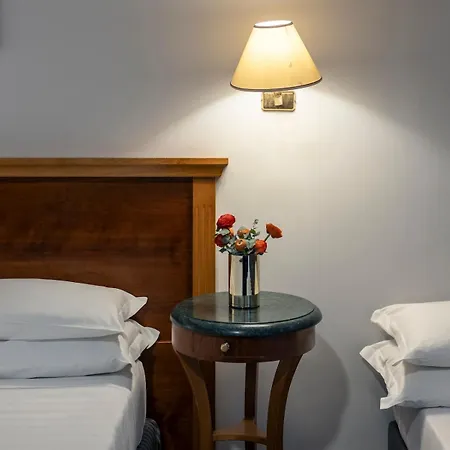 Hotel Diplomatic-2