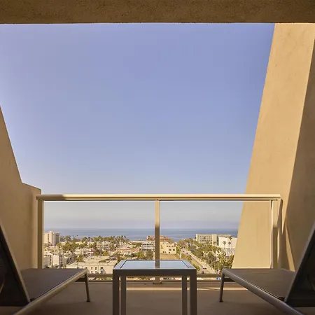 Hyatt Centric Delfina Santa Monica-3