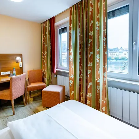 Hotel Alter Kranen-3