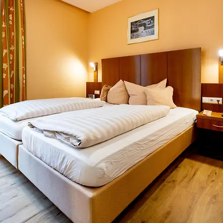 Hotel Alter Kranen-2