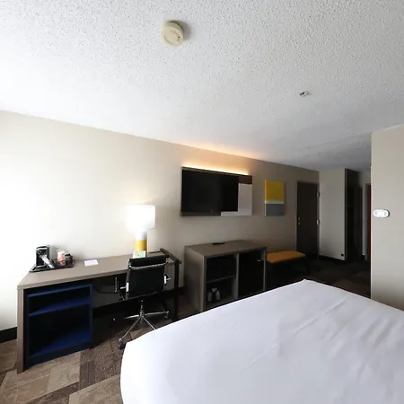 Comfort Inn & Suites Hutchinson-2