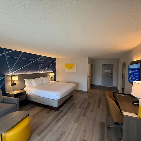 Comfort Inn & Suites Danbury-Bethel-2