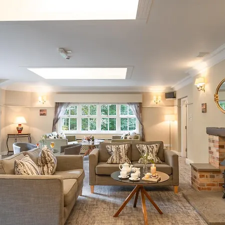 Briery Wood Hotel-3