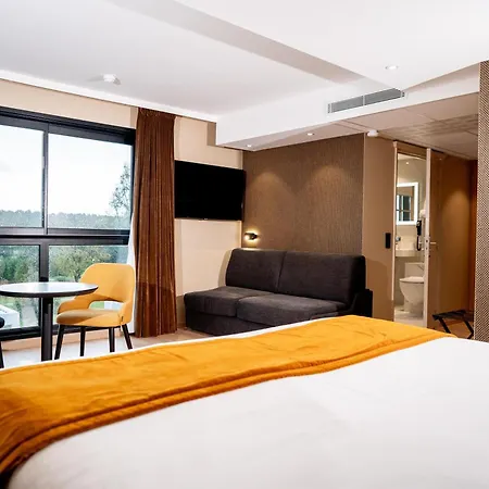 Best Western Plus Le Fairway Hotel&Spa Golf d'Arras-3