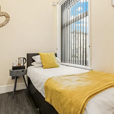 The B & B Blackpool-3