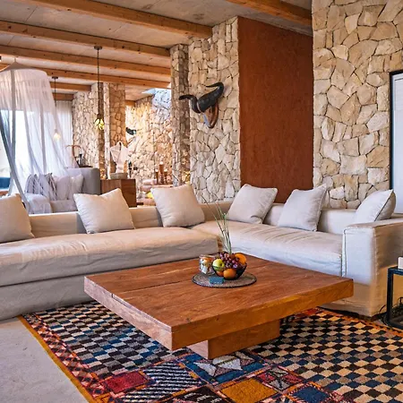Casa del Toro Luxury Ranch-3