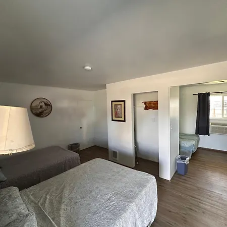Rim Rock Motel-3
