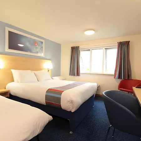 Travelodge Glasgow Airport-3